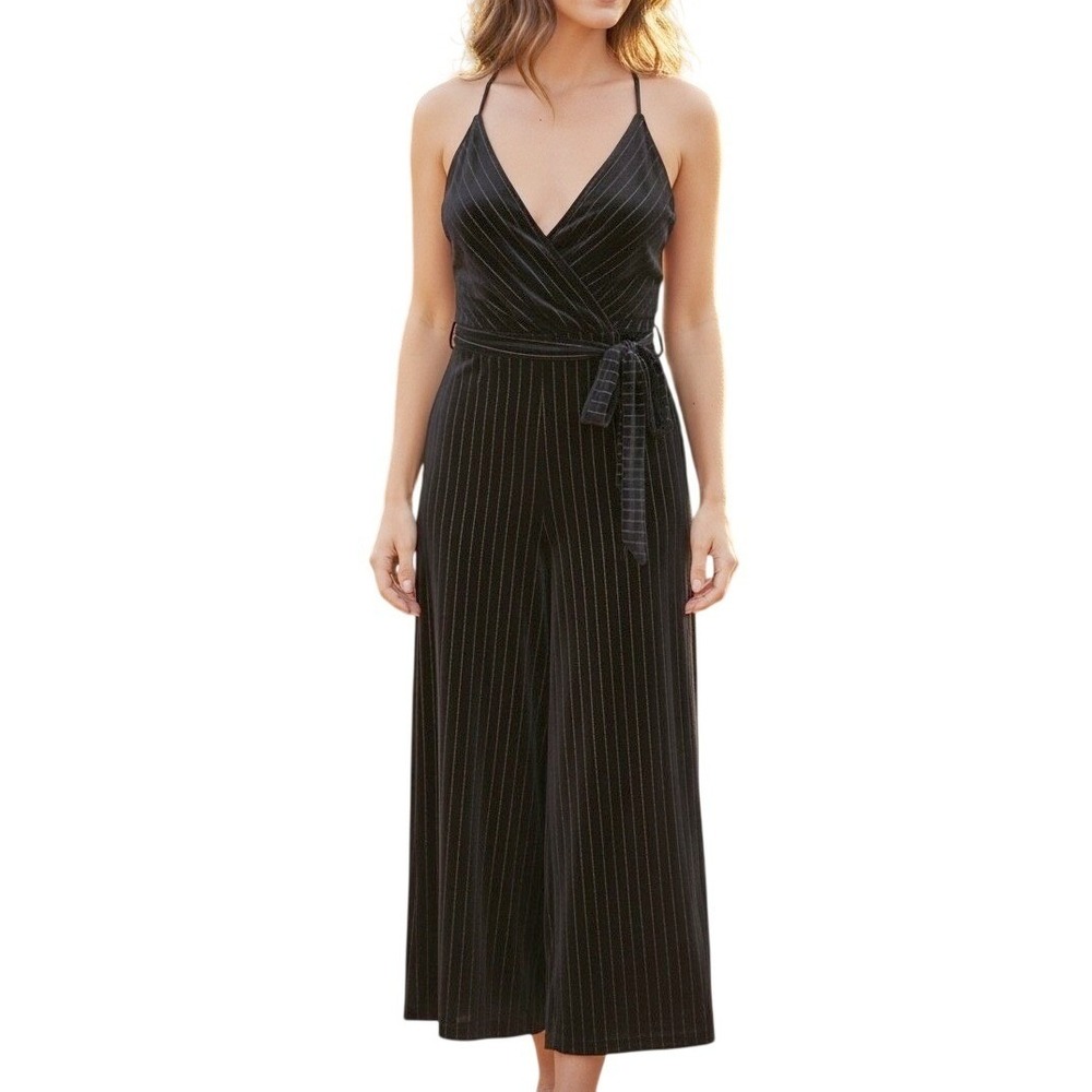 Kaileigh Striped Surplice Jumpsuit Womens Small Black White Wide Leg‎ Belted